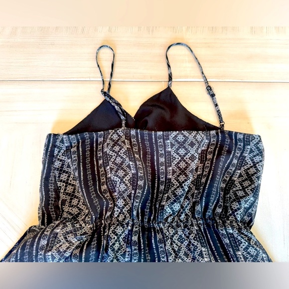 BCBGeneration Faux-wrap Ruffle Skirt Dress - Black- LIKE NEW!! -Size Small - Picture 11 of 16